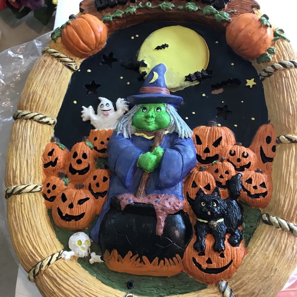Vintage Witch Resin Wreath Great American Fun Corp Halloween Decor Lights Sound